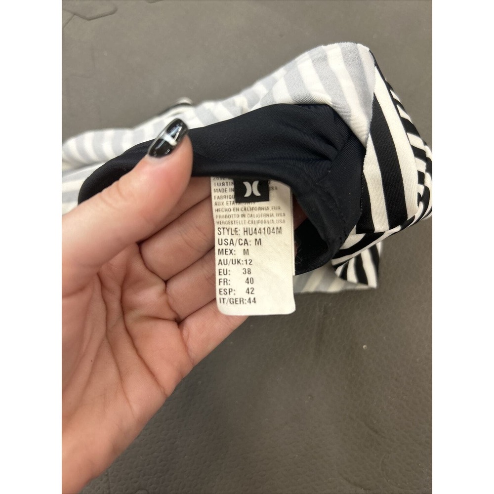 Hurley Women's Swimsuit Two Piece Bikini Black & White Bandeau Top & Bottoms Med - Picture 6 of 16
